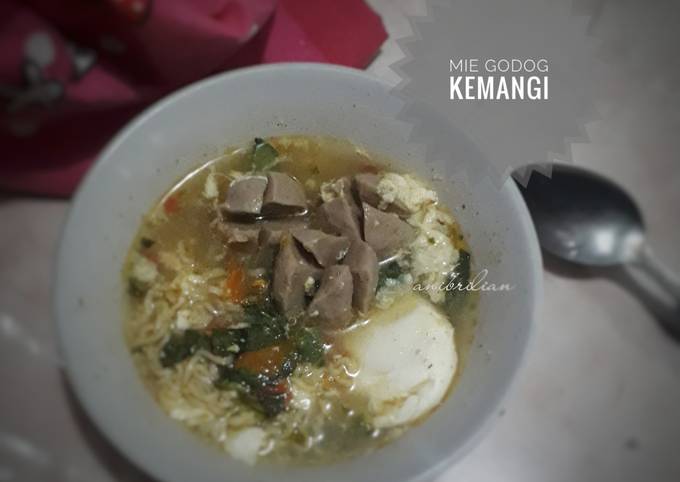 Mie godog kemangi