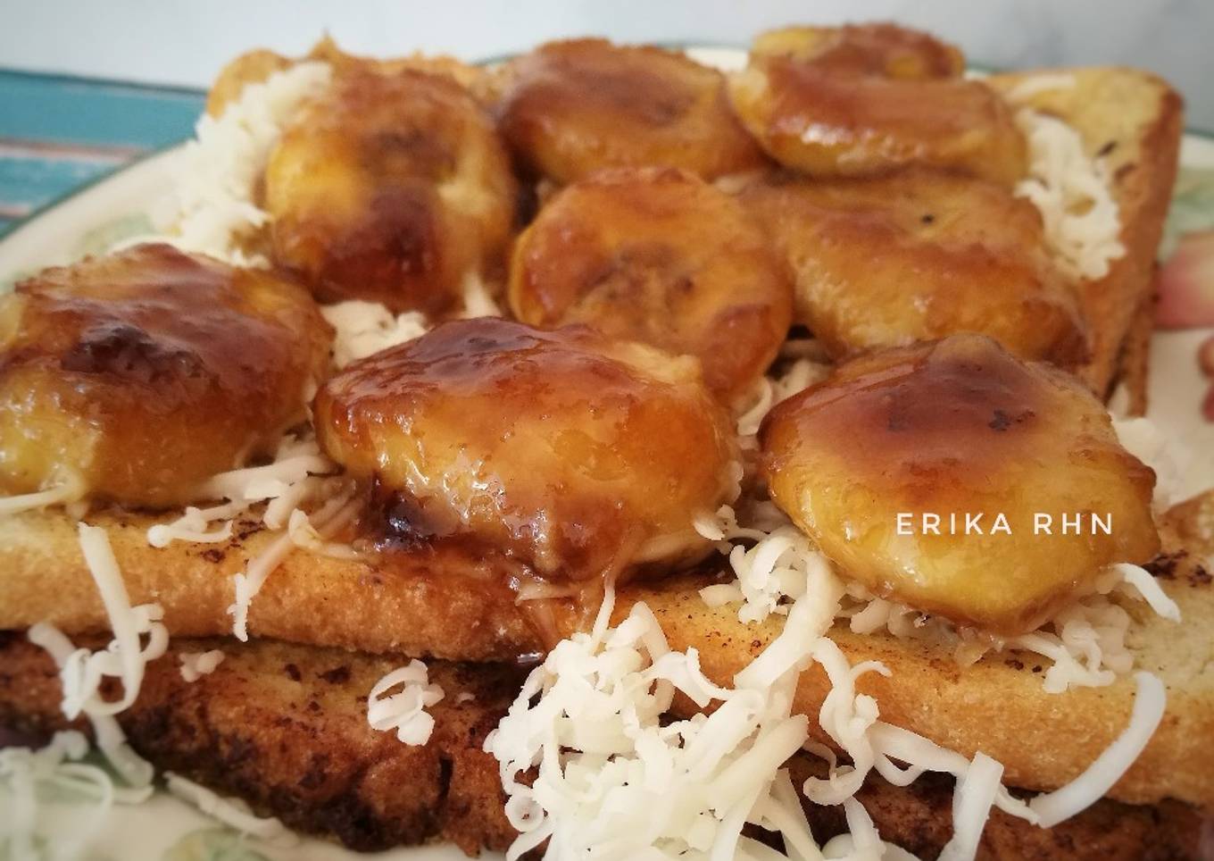 Roti Bakar Pisang Karamel