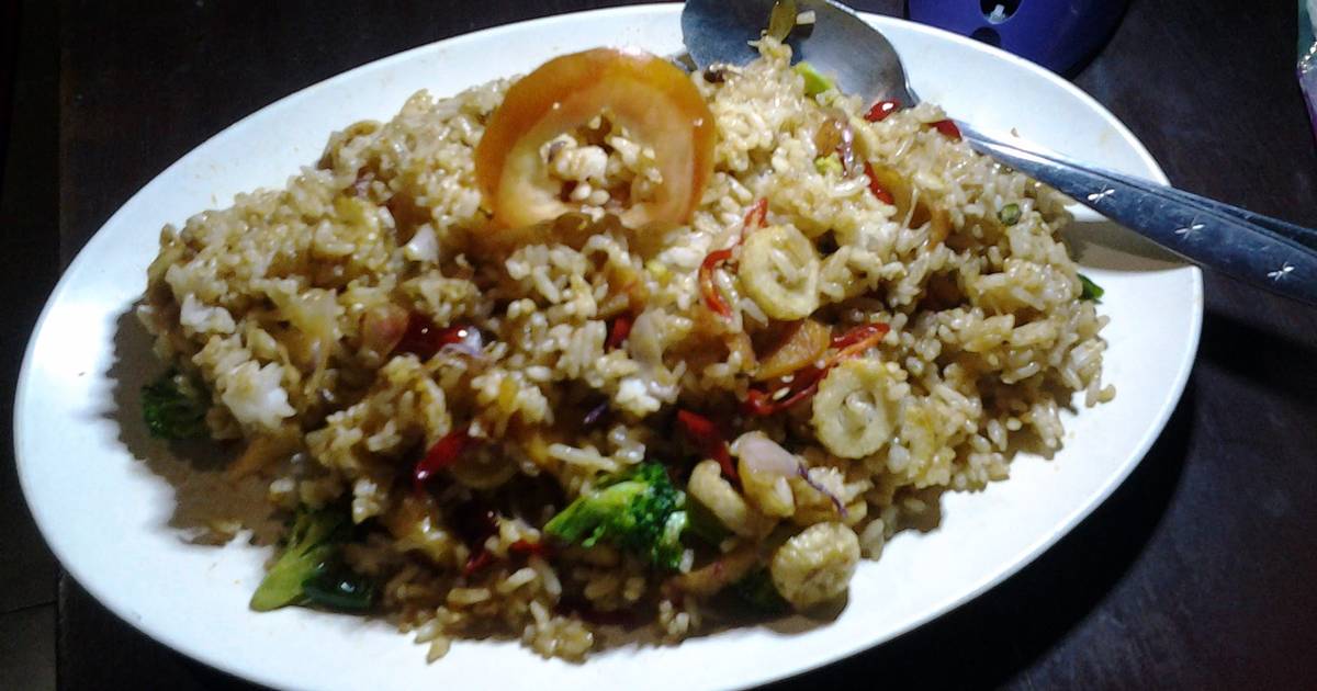 Indonesian Seafood Fried Rice Recipe by jehanhannissa - Cookpad