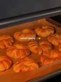 Apple cinnamon donuts