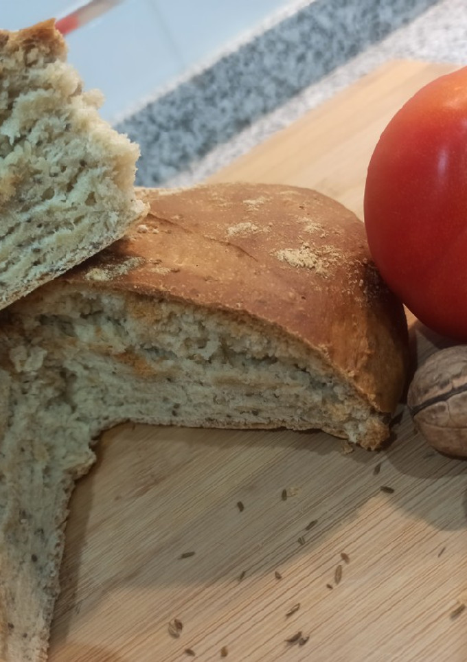Una foto de Hogaza de pan semi-integral con Chía 🍞