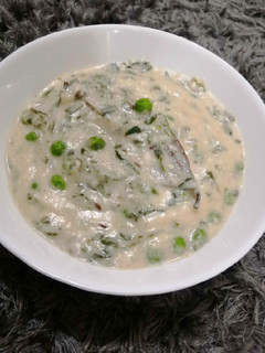 મેથી મટર મલાઈ(methi matar malai in Gujarati) રેસીપી મુખ્ય ફોટો