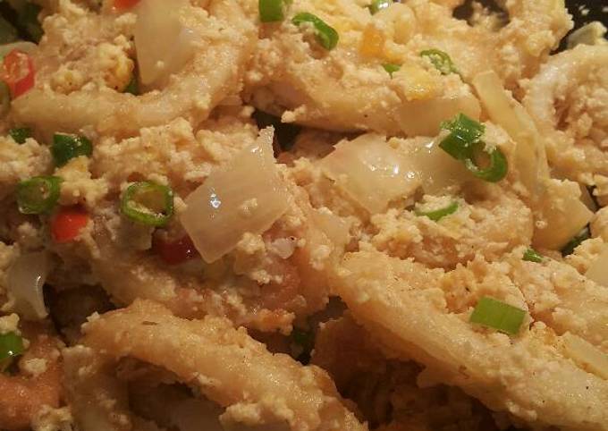 Langkah Mudah untuk Menyiapkan Cumi Goreng Telur Asin Crispy (Mudah &amp;amp; Enak) Anti Gagal