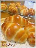 Light and Fluffy Basic Bread Dough Bread Rolls