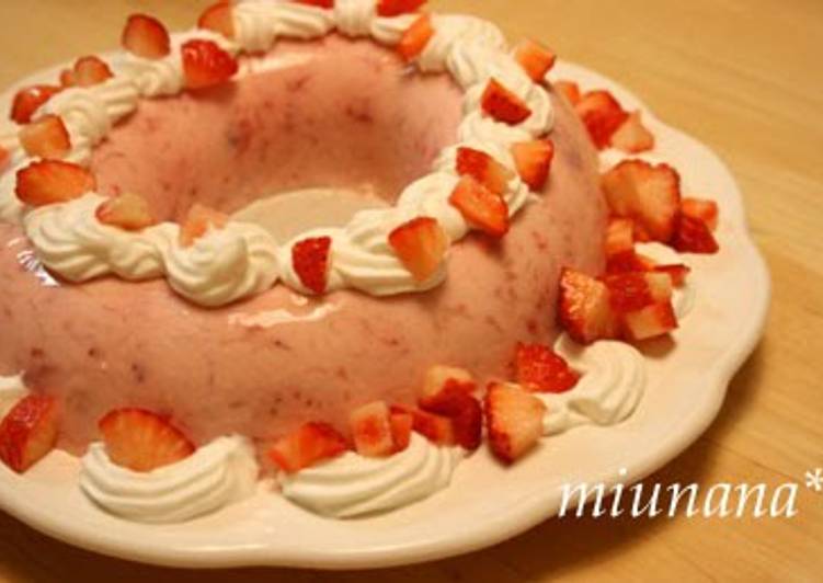 Recipe of Favorite Yogurt Jelly with Lots of Strawberries