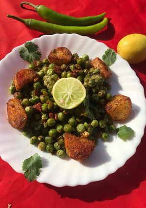 मटर चाट(matar chaat recipe in hindi) रेसिपी मुख्य फोटो
