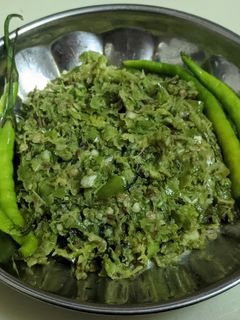 व्ह्रराडी ठेचा (varadi thecha recipe in marathi) रेसिपी चे मुख्य फोटो