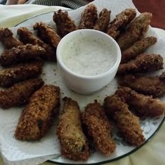 A picture of Crispy Deep fried pickles.