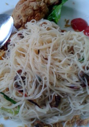 A picture of Rice Vermicelli Salad.