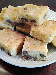 A picture of White Chocolate Chip Macadamia Brownie Bars.