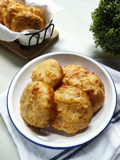 Foto resep Pao de queijo- Brazilian Cheese Bread
