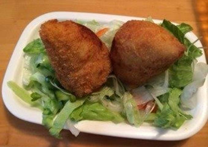 Coxinha (Brazilian Home Cooking)