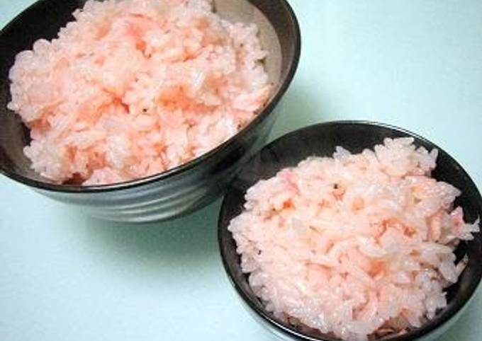 Mixed Rice with Dried Shrimp for Cherry Blossom Viewing