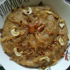 A picture of Instant moong daal halwa.