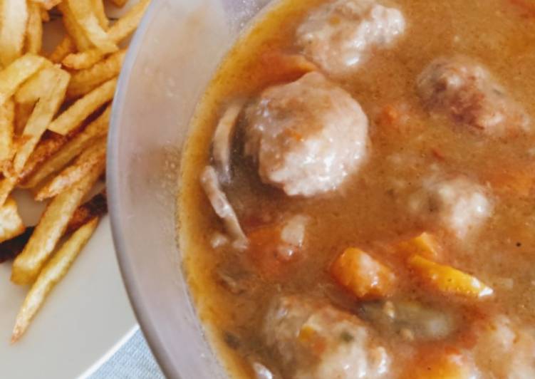 Albóndigas en salsa de la tía Paqui
