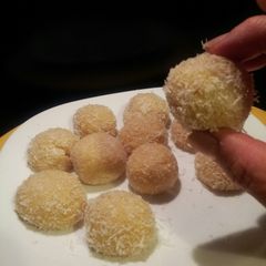 A picture of AMIEs Coconut-coated EGG Nuggets.