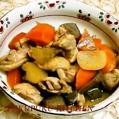 A picture of Stewed Chicken, Daikon Radish, Carrots, and Konnyaku (Chikuzen-ni Style).