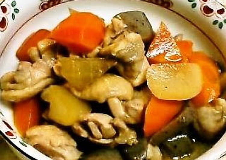 Recipe of Any-night-of-the-week Stewed Chicken, Daikon Radish, Carrots, and Konnyaku (Chikuzen-ni Style)