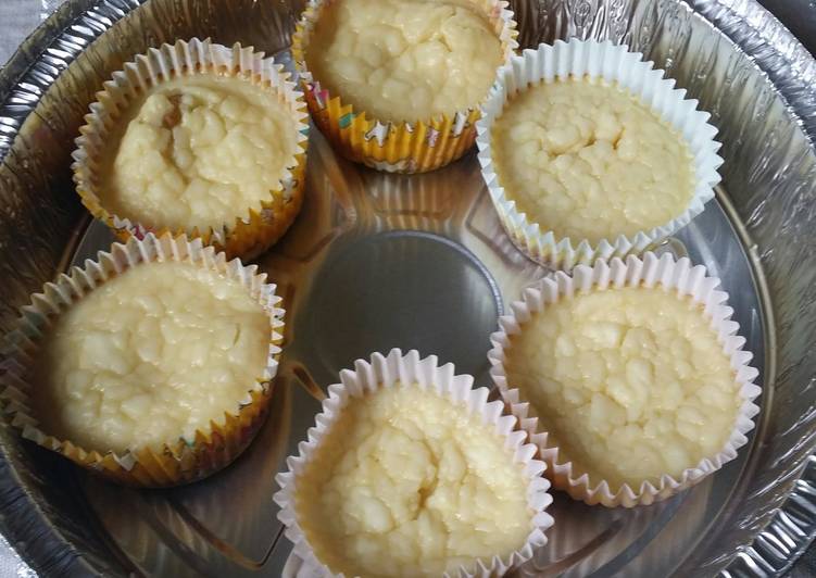 Chocolate Chip Cookie Cheesecake Cupcakes