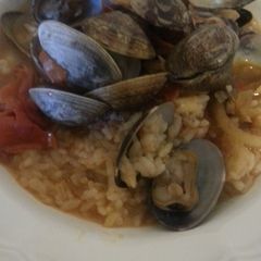 A picture of Clams and rice.