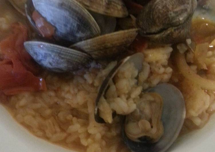 Simple Way to Make Award-winning Clams and rice