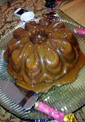 A picture of Carla's caramel cake.