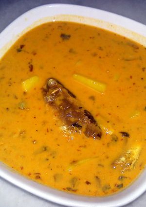 A picture of (DEDICATED TO LG) MOMI MASAK LEMAK CILI API (CHICKEN/MEAT/SARDINE COOKED WITH COCONUT & HOT CHILLI).