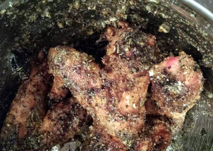 Mimi's Garlic Parm Chicken wings
