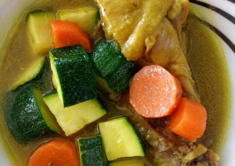 Resep Kari ayam dan sayuran super praktis Anti Gagal