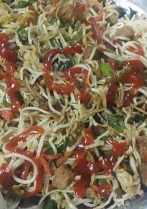 এগ-সোয়া চাউমিন(egg soya chowmin recipe in Bengali) রেসিপির প্রধান ছবি