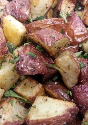 A picture of Potatoes Oreganata.