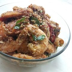 A picture of Quacker Butter Prawns.