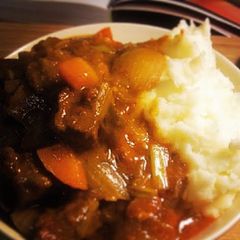 A picture of Beef Bourguignon (One Pot).