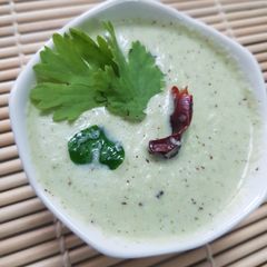A picture of Coconut chutney mumbai anna style.
