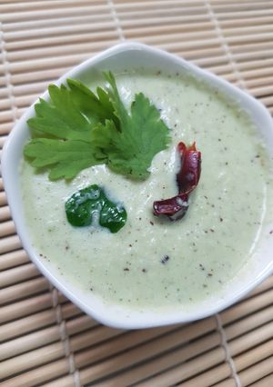 A picture of Coconut chutney mumbai anna style.