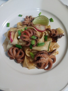 Una foto de Pappardelle con pulpo a la Isa