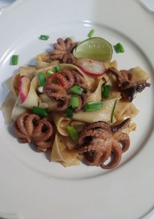 Una foto de Pappardelle con pulpo a la Isa