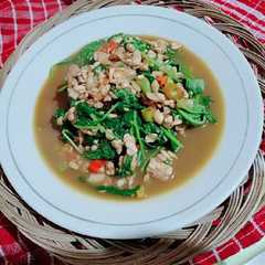 Tumis Bayam tempe semangit রেসিপির প্রধান ছবি