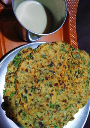 A picture of Fenugreek leaves Paratha.