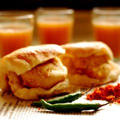 A picture of Vada Pav.
