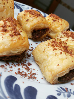 Una foto de Mini napolitanas de chocolate