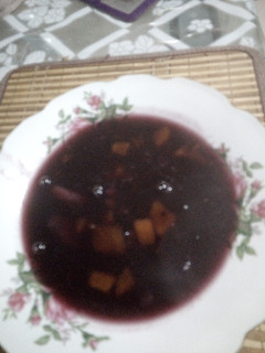 Una foto de Mazamorra morada con papaya