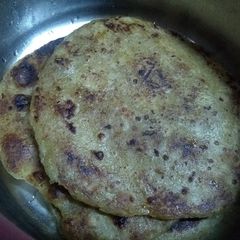 Aloo paratha A picture of Aloo paratha.