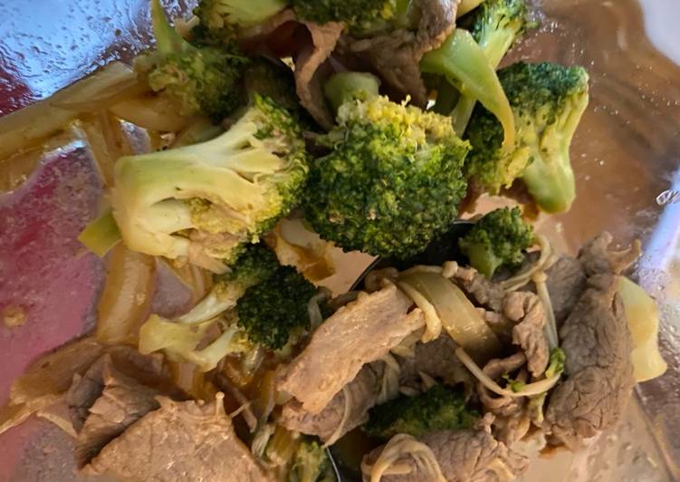 Cara Gampang Membuat Tumis Daging Brokoli Enoki yang Bisa Manjain Lidah