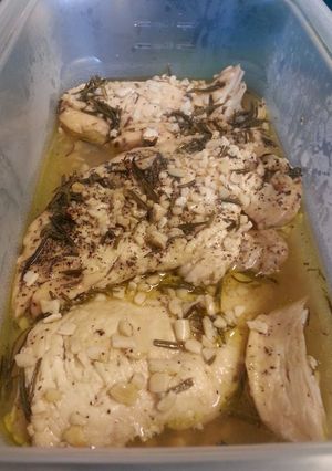 A picture of Mediterranean chicken.
