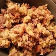 A picture of Cornbread & Sausage Stuffing.