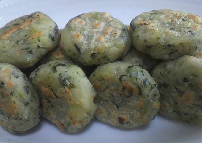 Easiest Way to Prepare Delicious Potato, Shirasu, &amp; Natto Oyaki for Infants (9-11 mos)