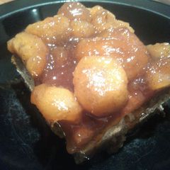 A picture of LadyIncognito's Banana Cake with Caramelized Banana Topping.