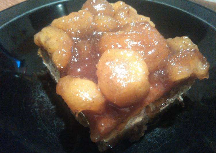 LadyIncognito's Banana Cake with Caramelized Banana Topping