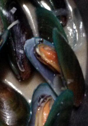A picture of Strong Mussel Soup.